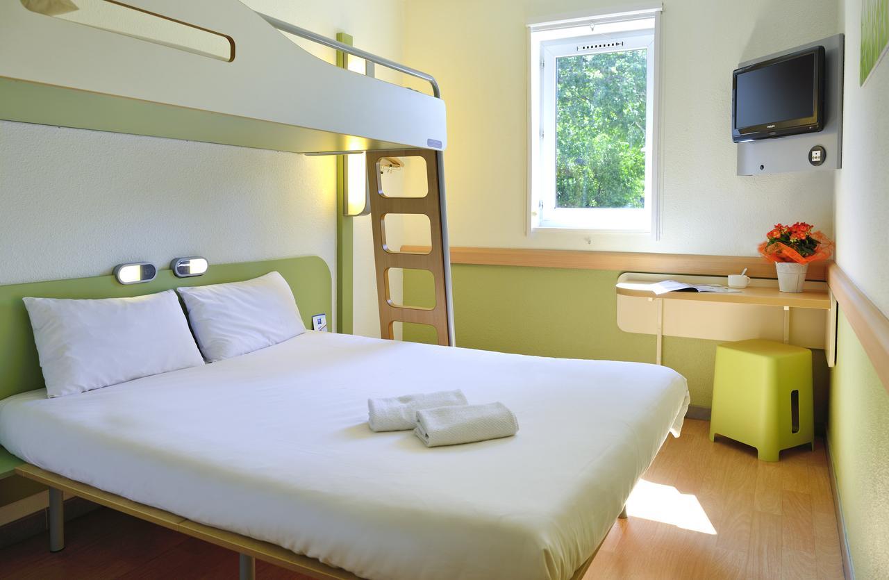 Hotel Ibis Budget Lyon Sud Saint-Fons A7 Dış mekan fotoğraf