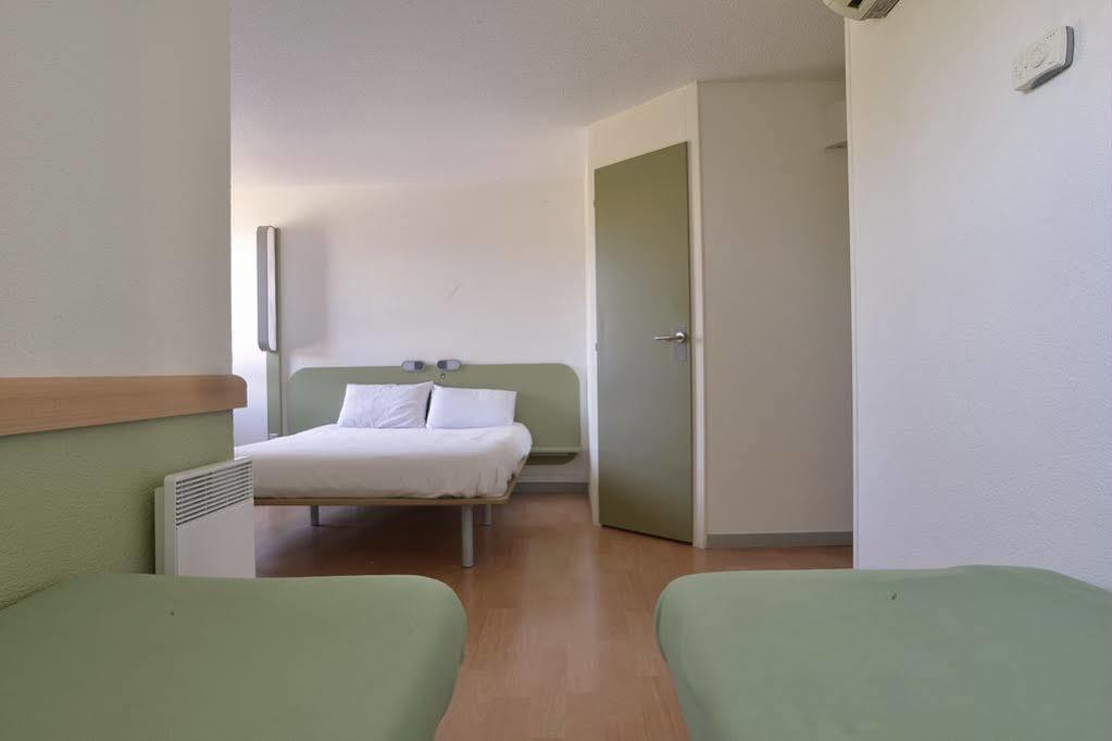 Hotel Ibis Budget Lyon Sud Saint-Fons A7 Dış mekan fotoğraf